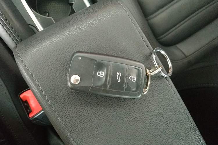 Used Volkswagen Beetle 2014 1.4TSI R-Line Interior 1