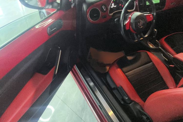 Used Volkswagen Beetle 2014 1.4TSI Fashion Edition Interior 3