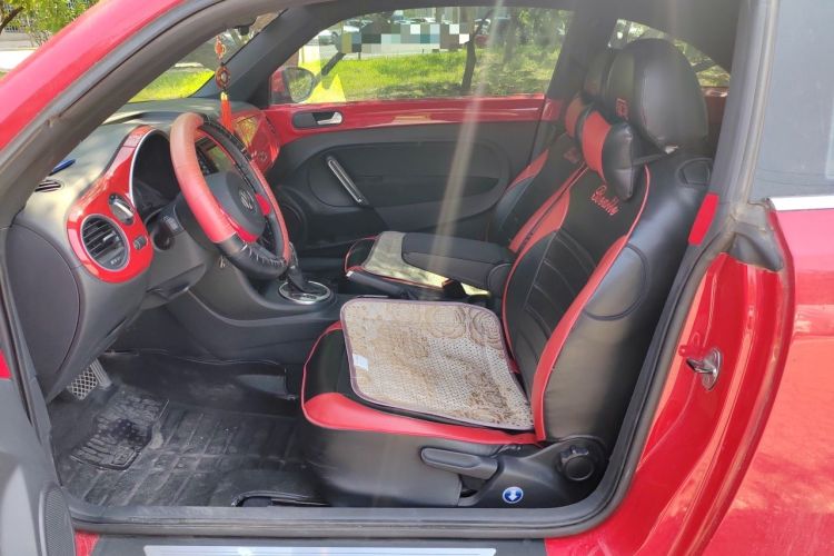 Used Volkswagen Beetle 2014 1.4TSI Fashion Edition Left Front Seat