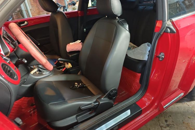Used Volkswagen Beetle 2014 1.2TSI Fashion Edition Left Front Seat