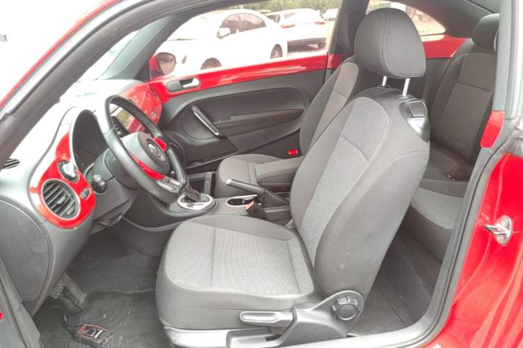 Used Volkswagen Beetle 2014 1.2TSI Fashion Edition Left Front Seat