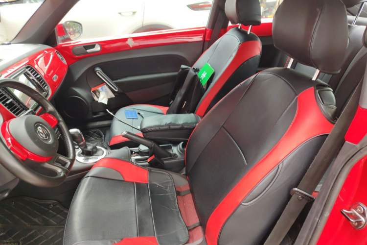 Used Volkswagen Beetle 2014 1.4TSI Fashion Edition Left Front Seat