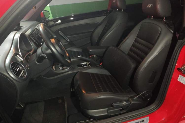 Used Volkswagen Beetle 2014 1.4TSI R-Line Left Front Seat