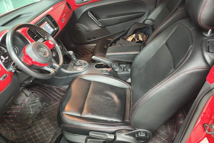 Used Volkswagen Beetle 2014 1.2TSI Fashion Edition Left Front Seat