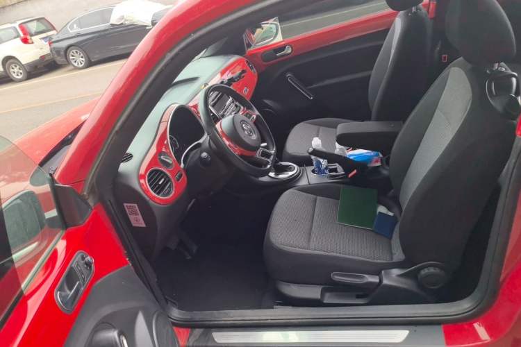 Used Volkswagen Beetle 2014 1.2TSI Fashion Edition Left Front Seat