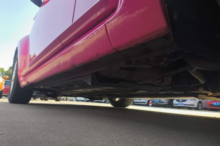 Used Volkswagen Beetle 2014 1.2TSI Fashion Edition Left Side Sill