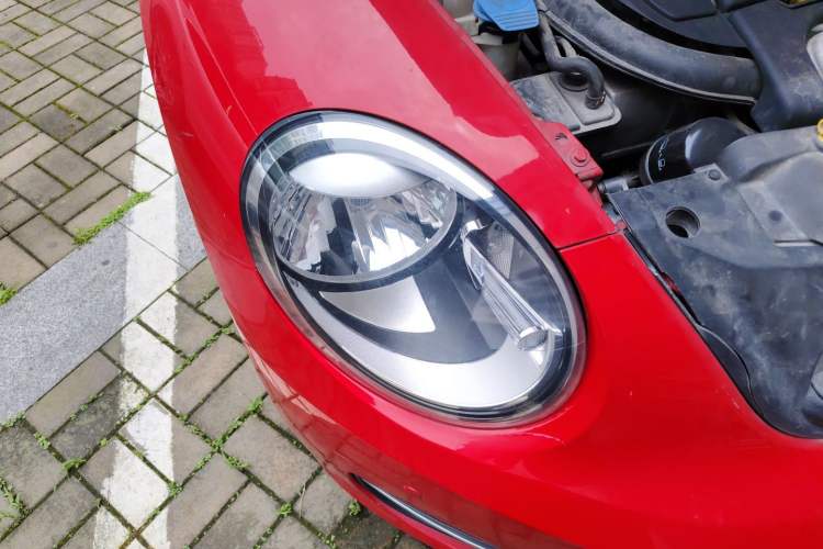 Used Volkswagen Beetle 2014 1.4TSI Fashion Edition Right Front Headlight