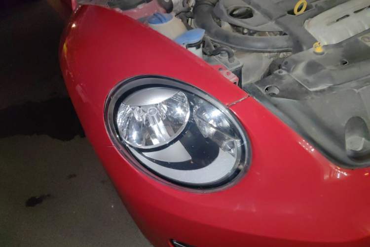 Used Volkswagen Beetle 2014 1.4TSI Fashion Edition Right Front Headlight