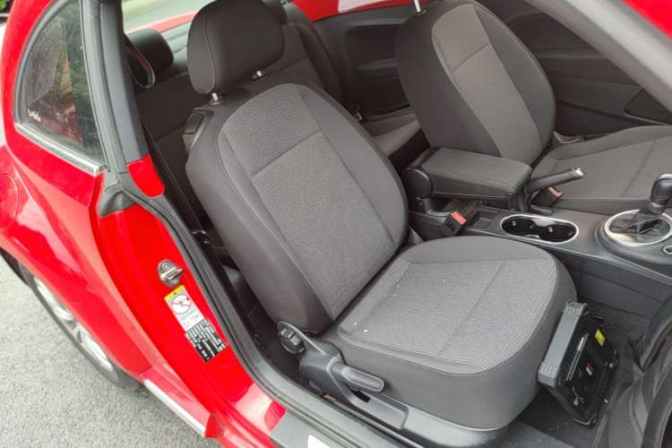 Used Volkswagen Beetle 2014 1.2TSI Fashion Edition Right Front Seat