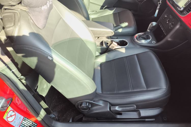 Used Volkswagen Beetle 2014 1.2TSI Fashion Edition Right Front Seat