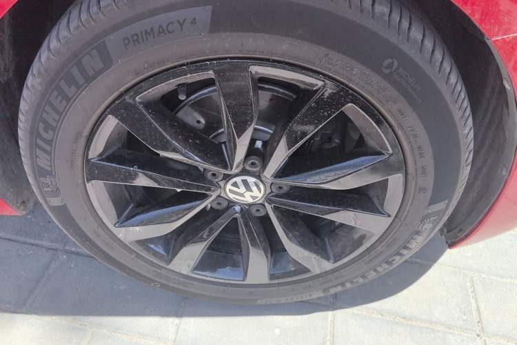 Used Volkswagen Beetle 2014 1.4TSI Fashion Edition Right Front Wheel Hub