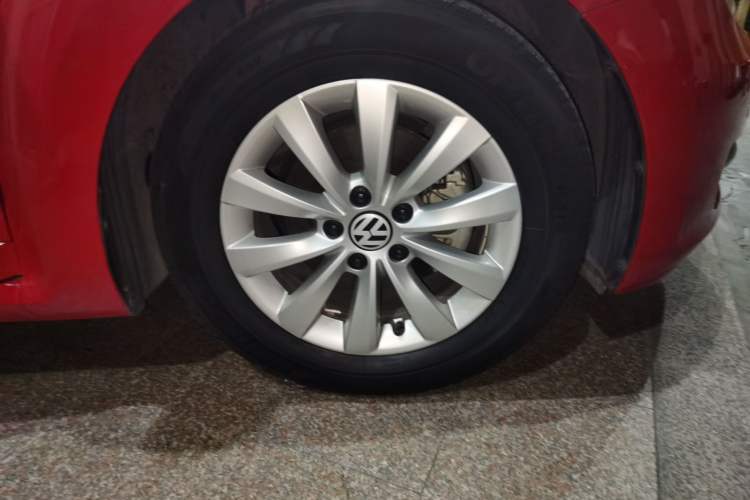 Used Volkswagen Beetle 2014 1.2TSI Fashion Edition Right Front Wheel Hub