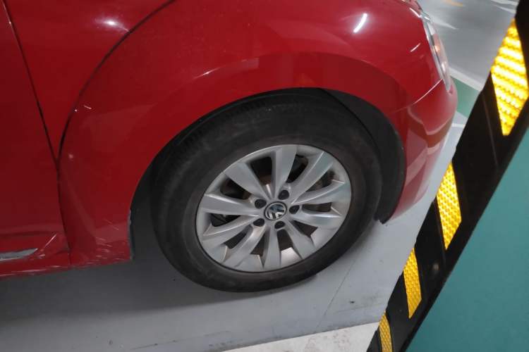 Used Volkswagen Beetle 2014 1.2TSI Fashion Edition Right Front Wheel Hub