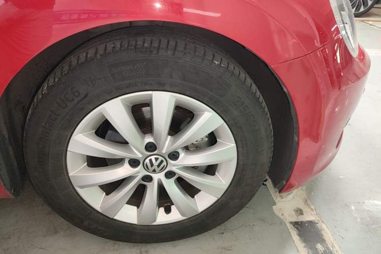 Used Volkswagen Beetle 2014 1.2TSI Fashion Edition Right Front Wheel Hub