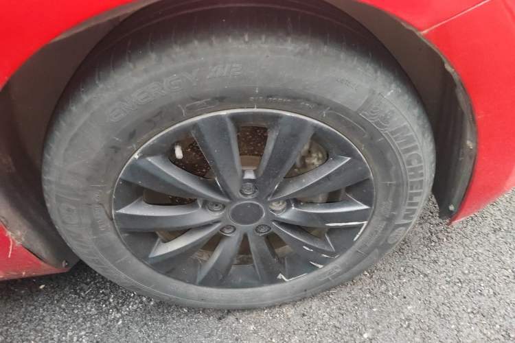 Used Volkswagen Beetle 2014 1.2TSI Fashion Edition Right Front Wheel Hub