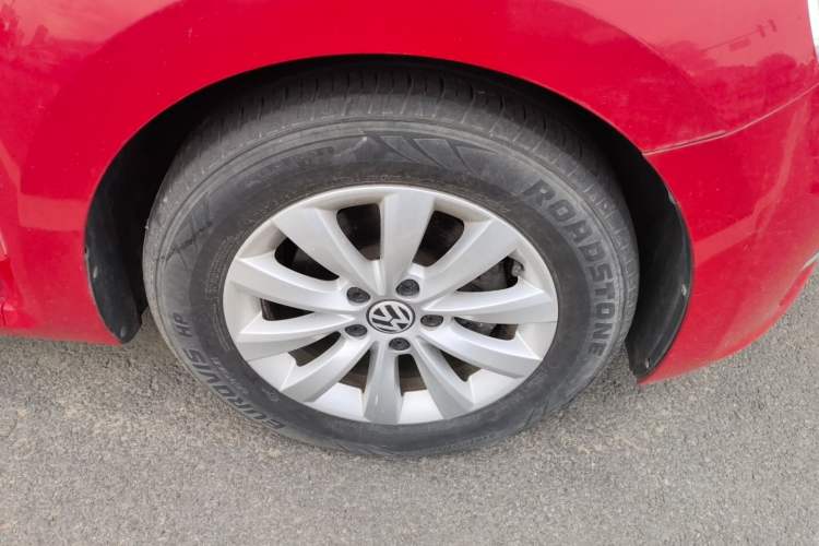 Used Volkswagen Beetle 2014 1.2TSI Fashion Edition Right Front Wheel Hub