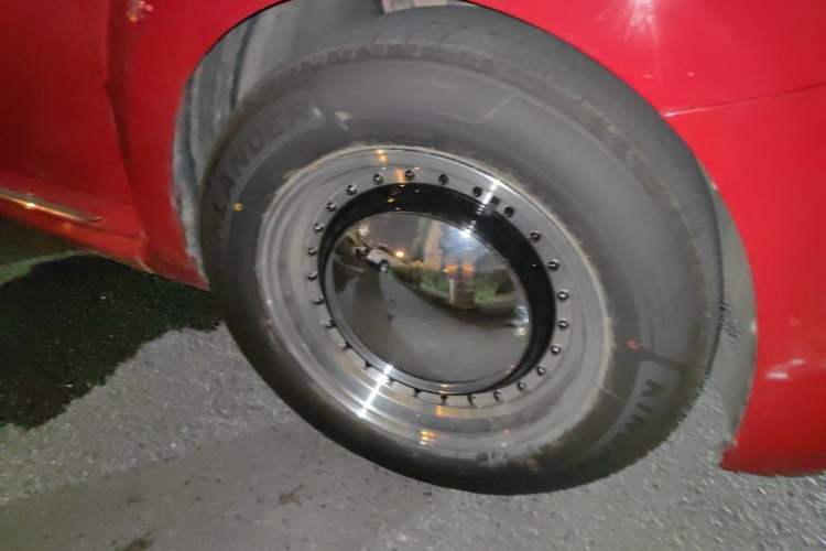 Used Volkswagen Beetle 2014 1.4TSI Fashion Edition Right Front Wheel Hub
