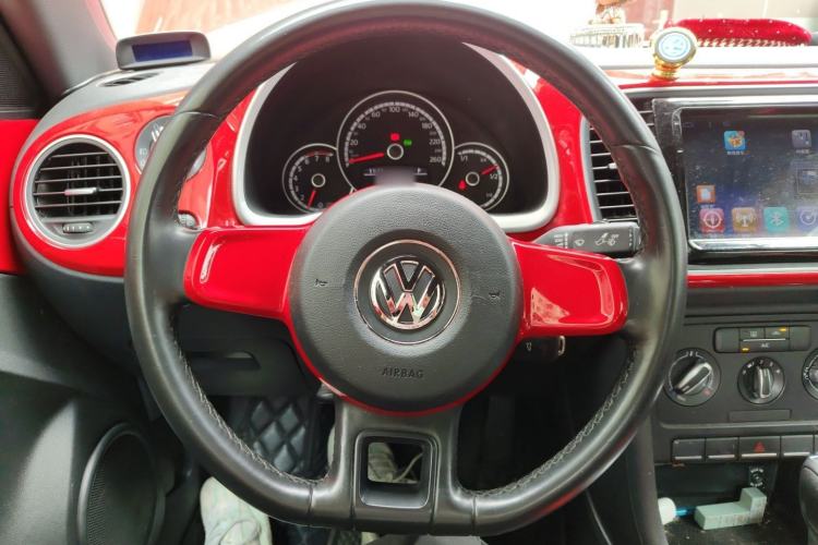 Used Volkswagen Beetle 2014 1.4TSI Fashion Edition Steering Wheel
