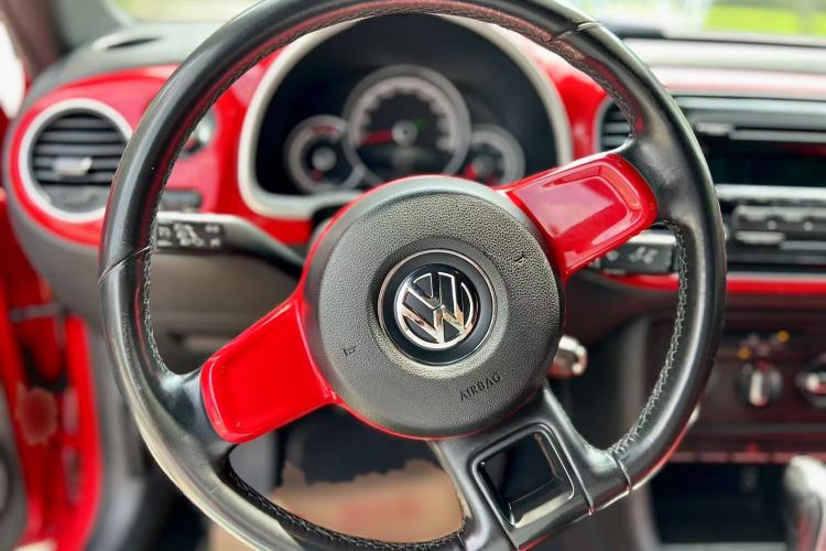 Used Volkswagen Beetle 2014 1.4TSI Fashion Edition Steering Wheel