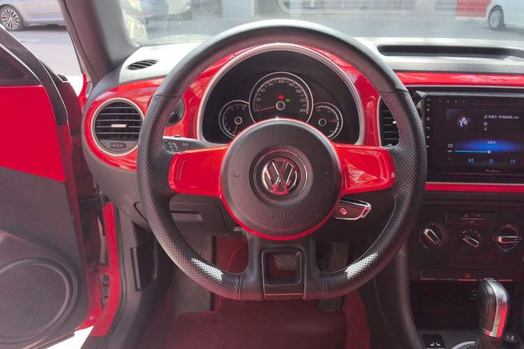 Used Volkswagen Beetle 2014 1.4TSI Fashion Edition Steering Wheel