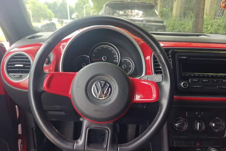 Used Volkswagen Beetle 2014 1.4TSI Fashion Edition Steering Wheel