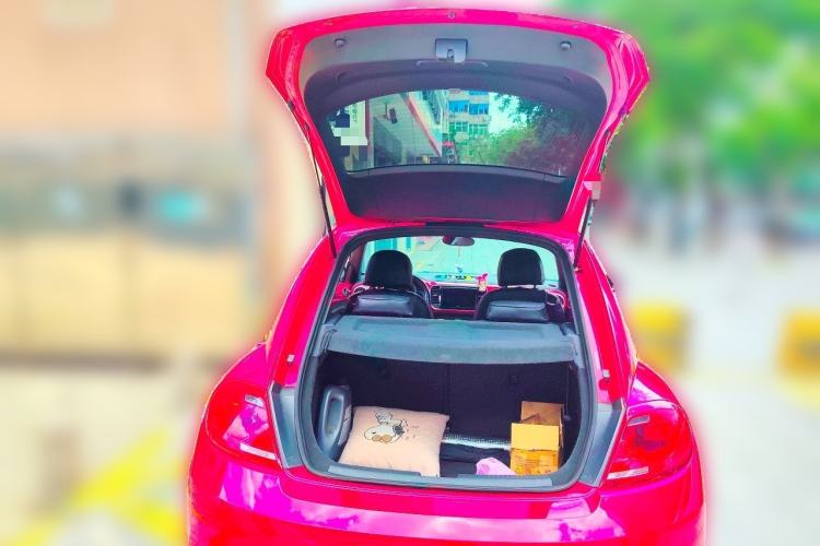 Used Volkswagen Beetle 2014 1.2TSI Fashion Edition Trunk