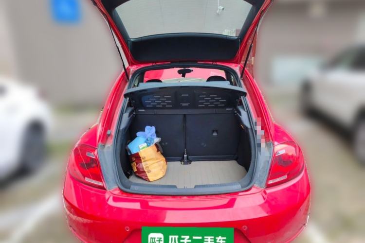 Used Volkswagen Beetle 2014 1.4TSI Fashion Edition Trunk