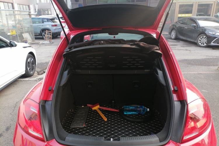 Used Volkswagen Beetle 2014 1.2TSI Fashion Edition Trunk