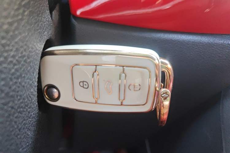 Used Volkswagen Beetle 2014 1.2TSI Fashion Edition Vehicle Key