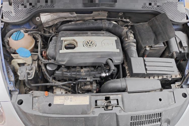 Used Volkswagen Beetle 2014 2.0 TSI Turbo Version Engine Bay