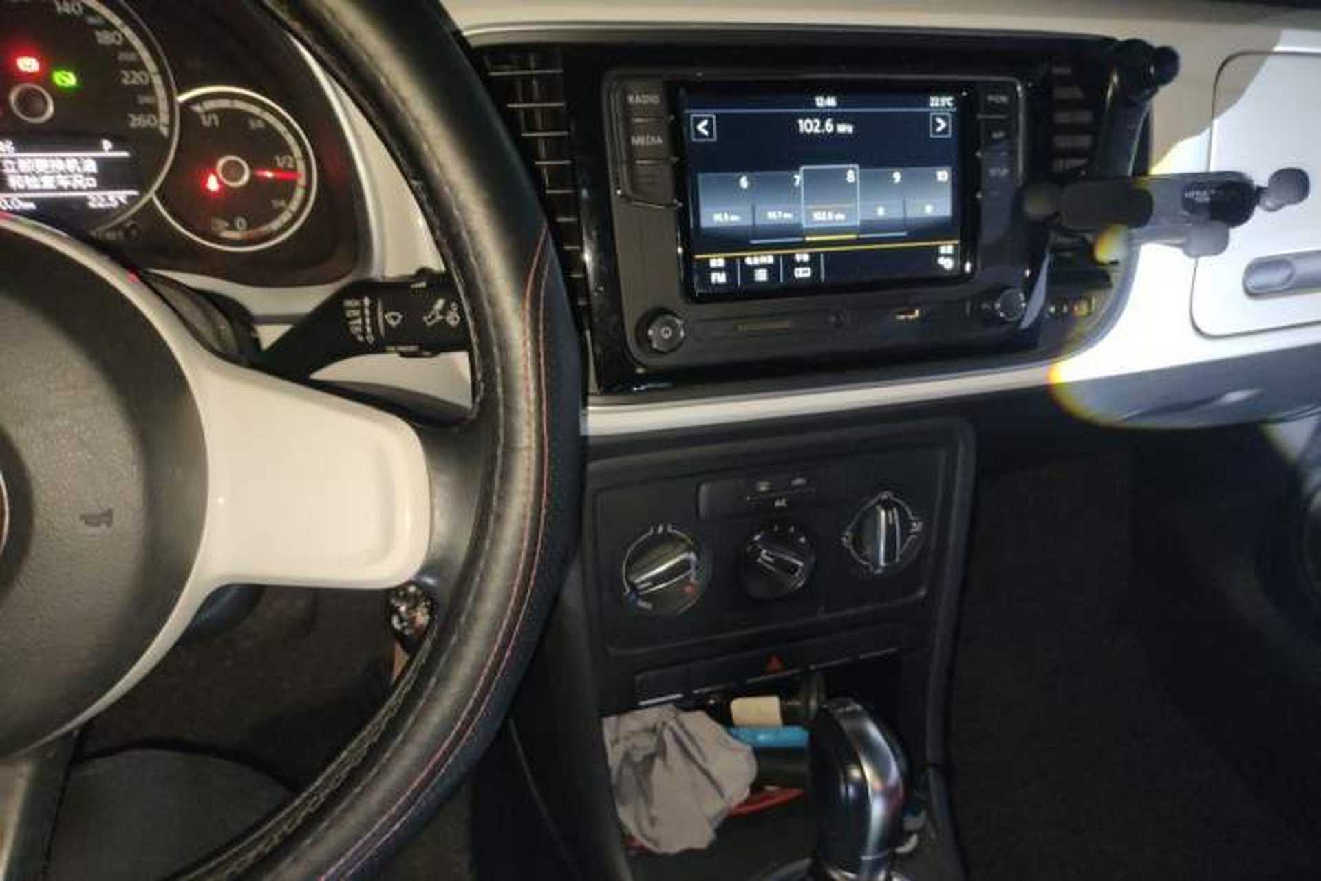 Used Volkswagen Beetle 2014 1.4TSI Fashion Edition Audio And AC Panel