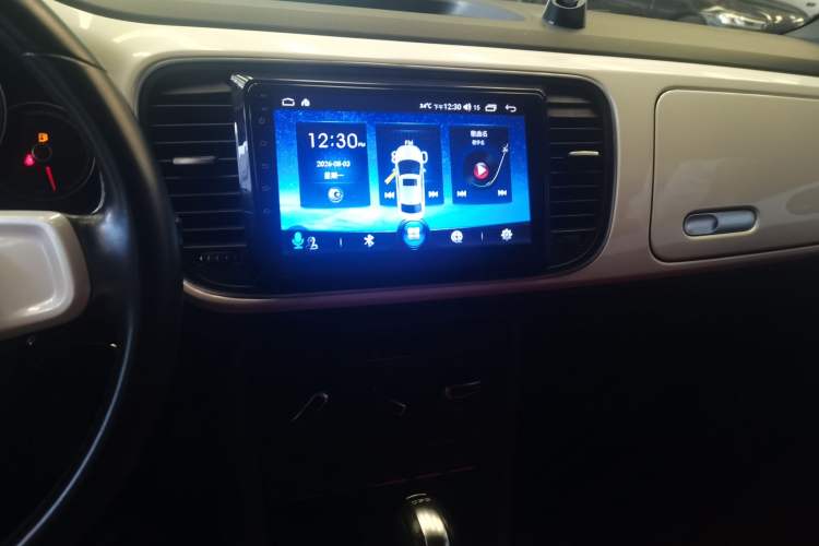 Used Volkswagen Beetle 2014 1.2TSI Fashion Edition Audio And AC Panel