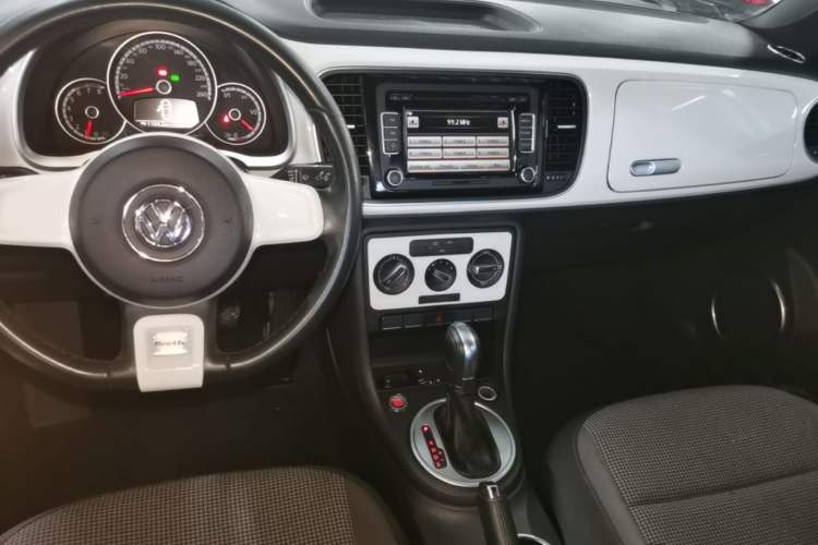 Used Volkswagen Beetle 2014 1.2TSI Fashion Edition Center Console