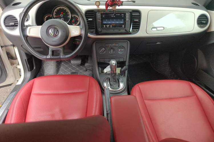Used Volkswagen Beetle 2014 1.2TSI Fashion Edition Center Console