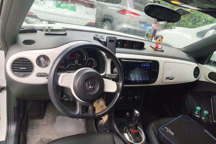 Used Volkswagen Beetle 2014 1.4TSI Fashion Edition Center Console