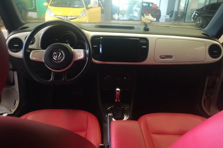 Used Volkswagen Beetle 2014 1.2TSI Fashion Edition Center Console