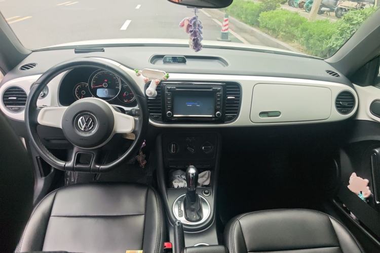 Used Volkswagen Beetle 2014 1.2TSI Fashion Edition Center Console