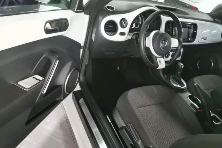 Used Volkswagen Beetle 2014 1.2TSI Fashion Edition Driver Seat