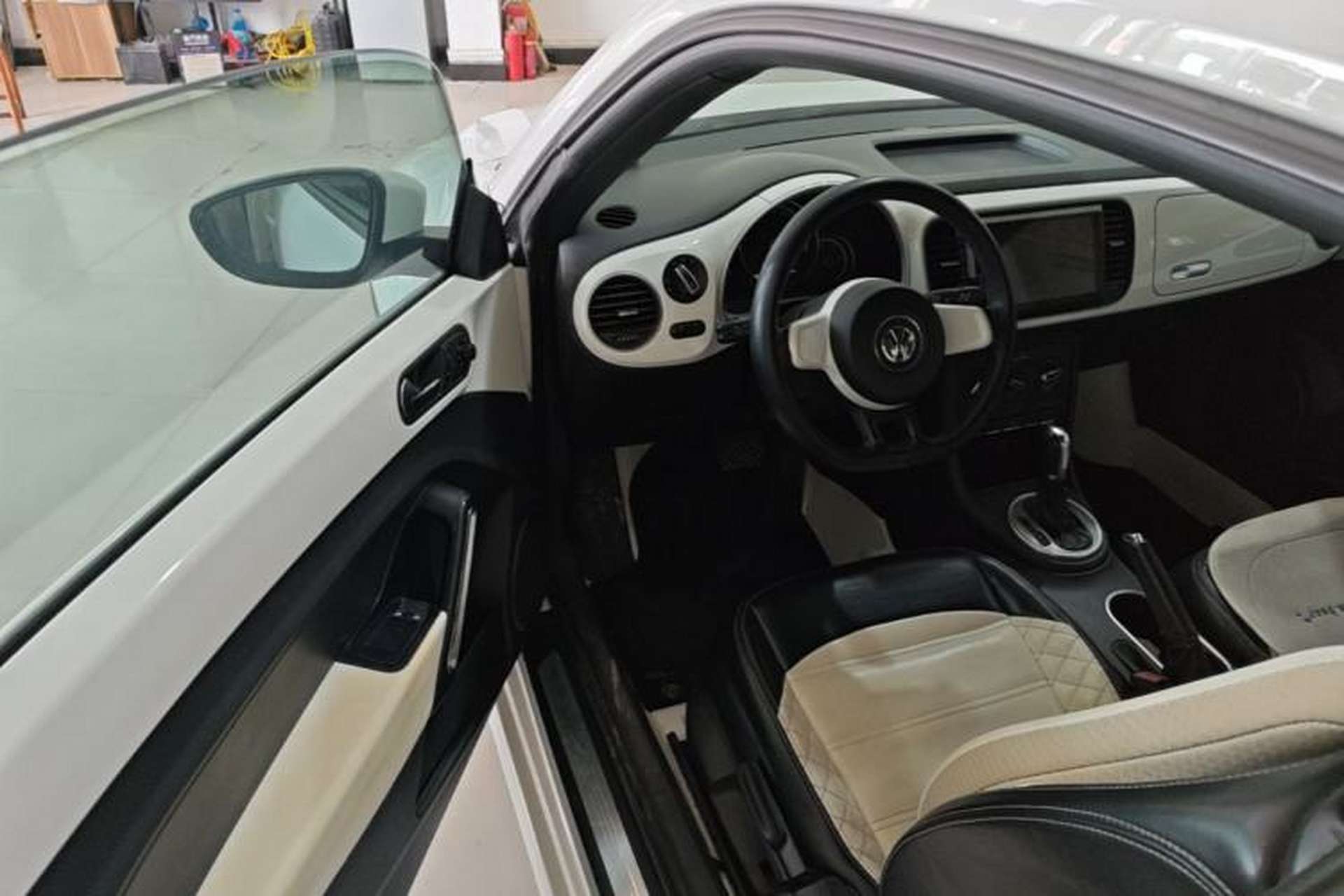 Used Volkswagen Beetle 2014 1.2TSI Fashion Edition Driver Seat