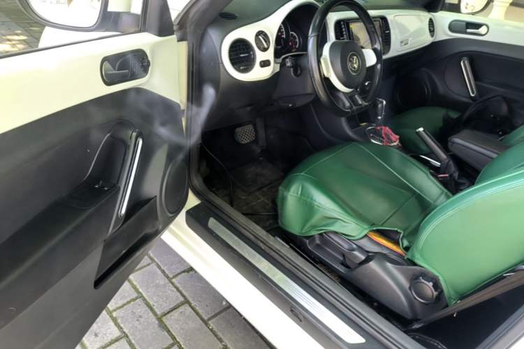 Used Volkswagen Beetle 2014 1.4TSI Fashion Edition Driver Seat