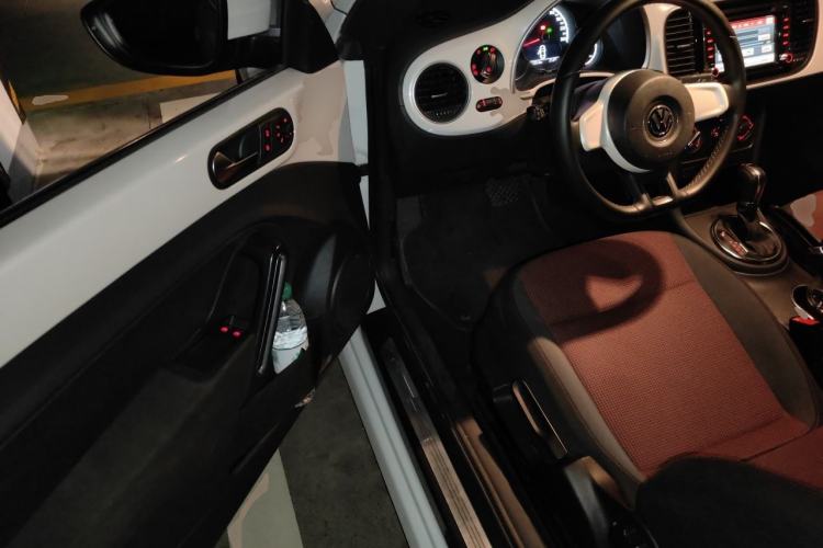 Used Volkswagen Beetle 2014 1.4TSI Fashion Edition Driver Seat