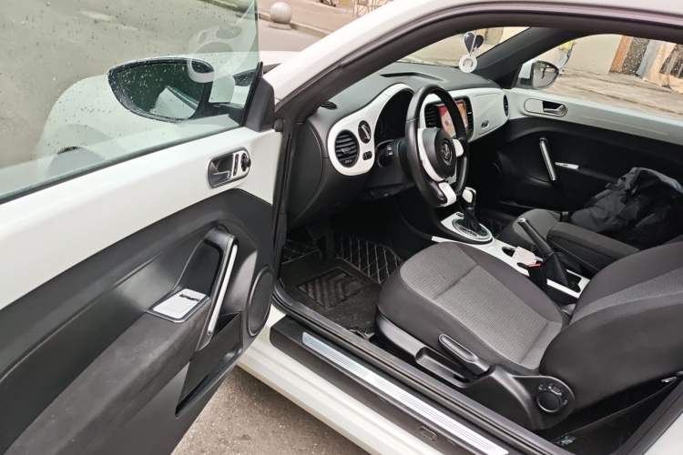 Used Volkswagen Beetle 2014 1.2TSI Fashion Edition Driver Seat