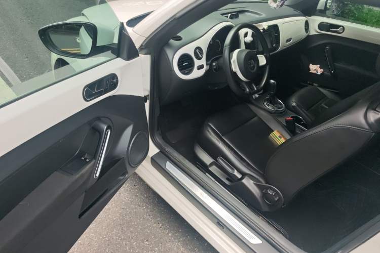 Used Volkswagen Beetle 2014 1.2TSI Fashion Edition Driver Seat