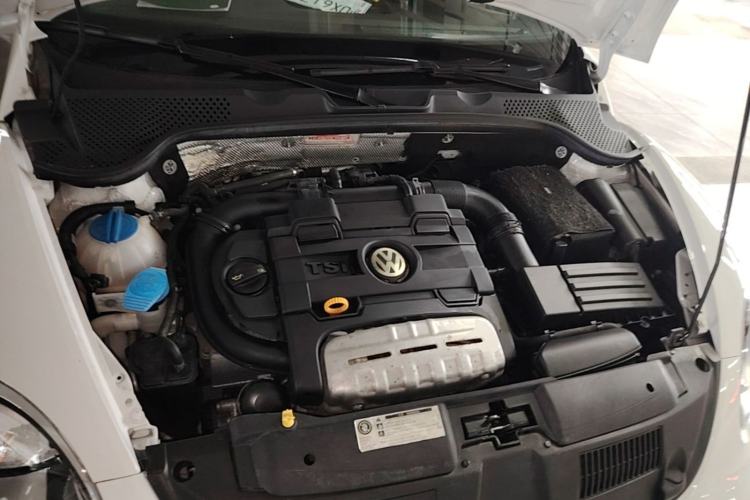 Used Volkswagen Beetle 2014 1.4TSI Fashion Edition Engine Bay