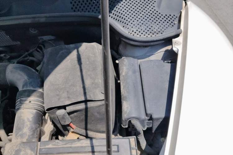 Used Volkswagen Beetle 2014 1.4TSI Fashion Edition Engine Bay Left