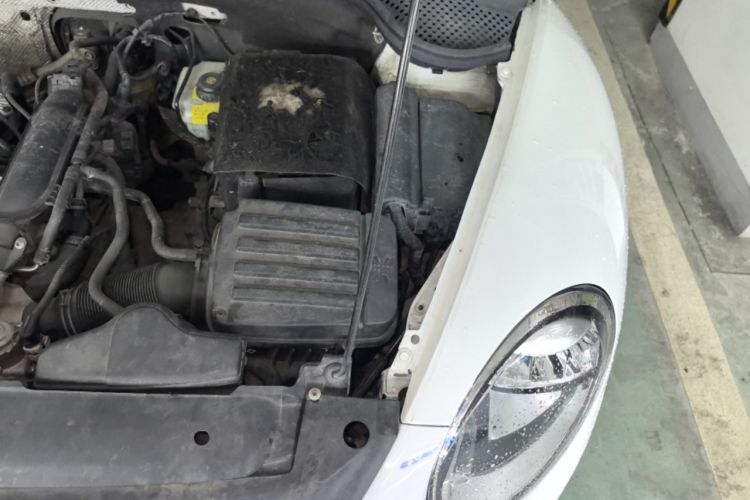 Used Volkswagen Beetle 2014 1.2TSI Fashion Edition Engine Bay Left