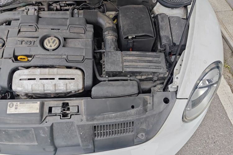 Used Volkswagen Beetle 2014 1.4TSI Fashion Edition Engine Bay Left