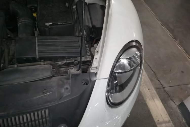 Used Volkswagen Beetle 2014 1.4TSI Fashion Edition Engine Bay Left