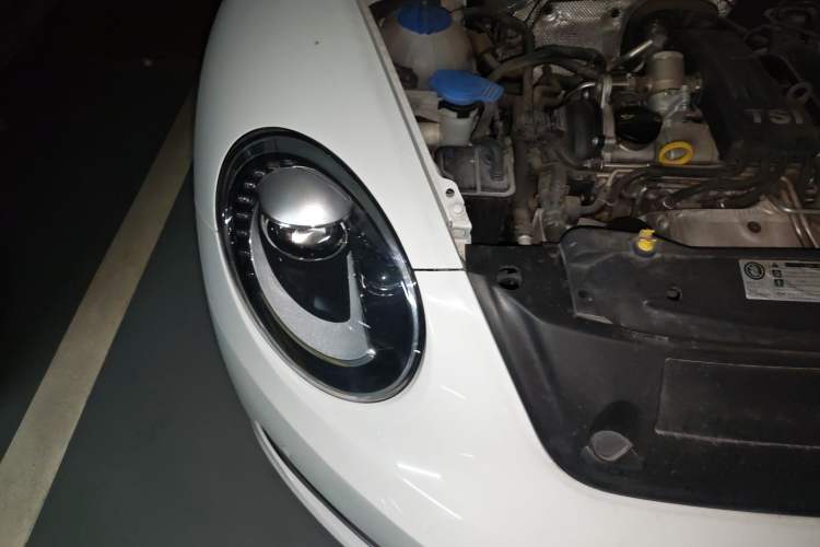 Used Volkswagen Beetle 2014 1.2TSI Comfort Model Engine Bay Right