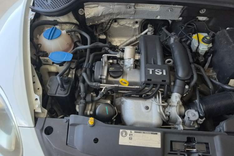 Used Volkswagen Beetle 2014 1.2TSI Fashion Edition Engine Bay Right